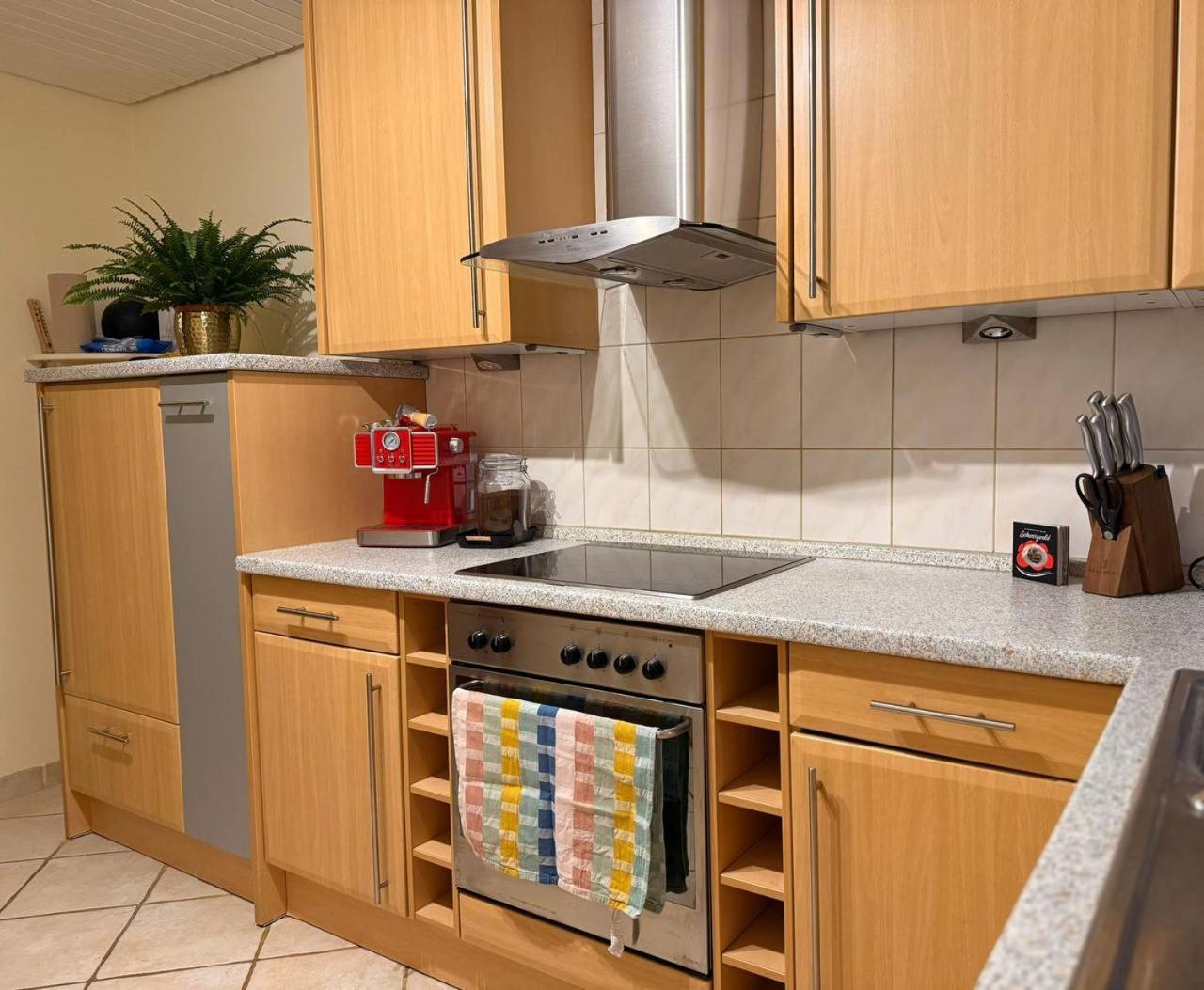 Apartment Voll Ausgestattete, Helle Auf 80 Qm *